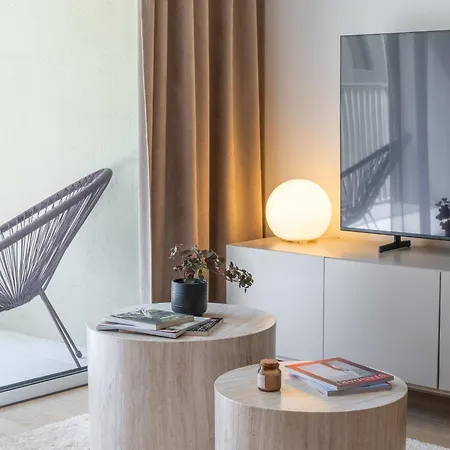 Vydrica Ac Citycentre Danube River *